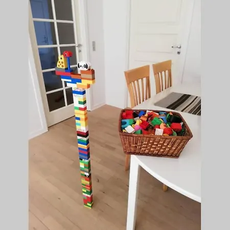 5 Minute Walk To Lego - 2 Bedroom 80M2 Apartment With Garden * Billund